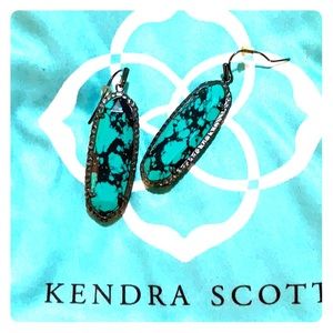 ✨🖤KENDRA SCOTT EARRINGS🖤✨